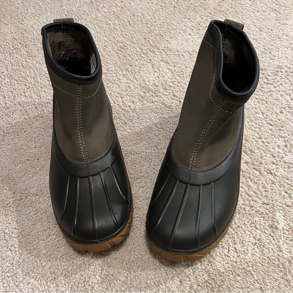 Men’s Lacrosse green waterproof slip on boots size 9 main image 3